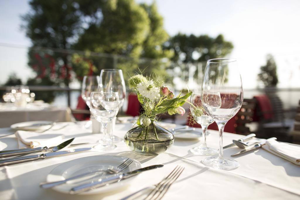 Hotel Kleines Meer Waren Kültér fotó
