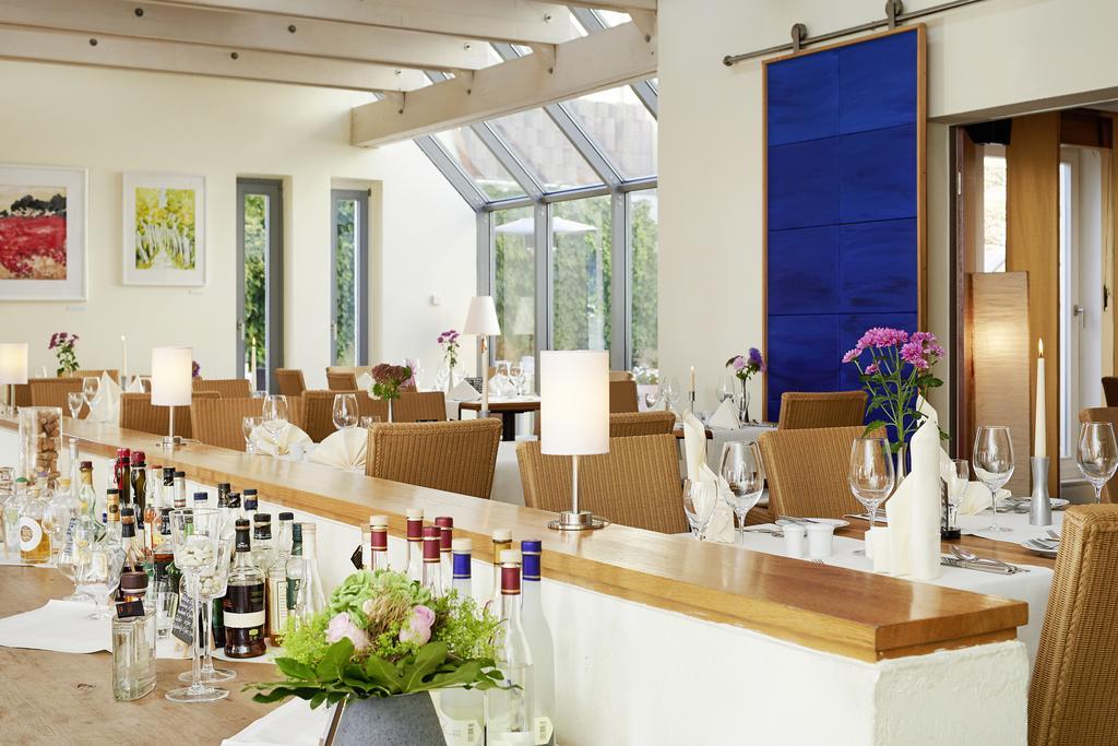 Hotel Kleines Meer Waren Kültér fotó