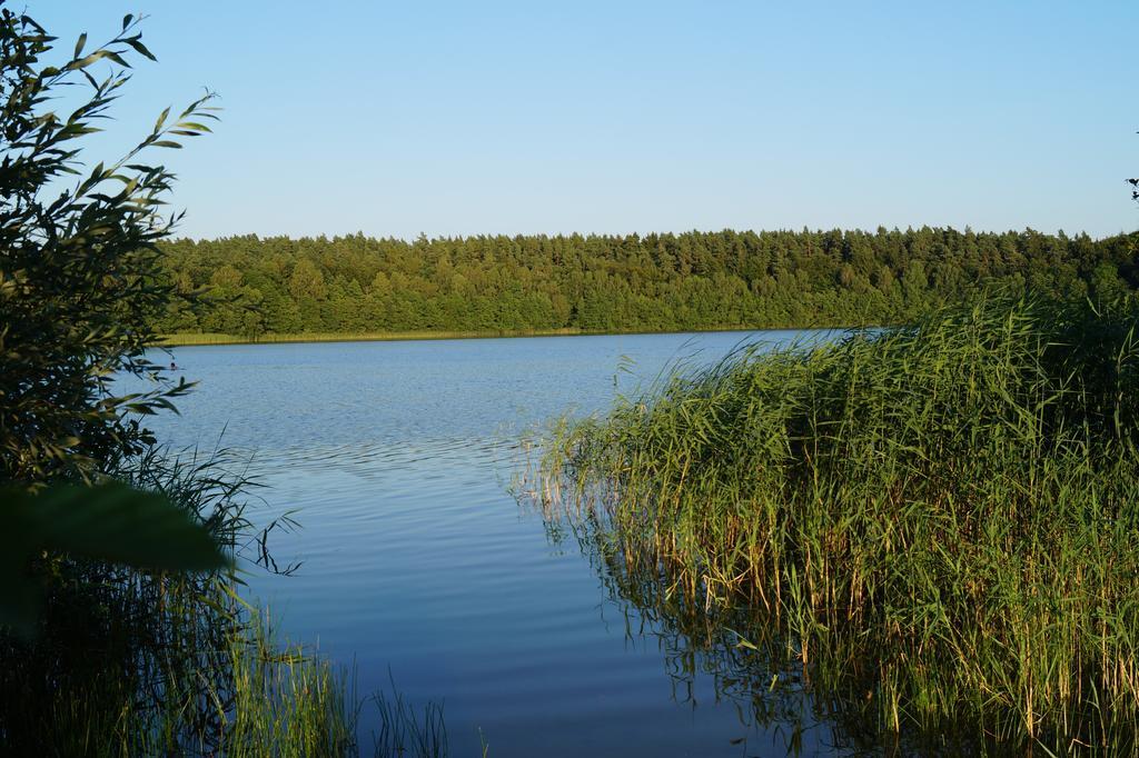 Hotel Kleines Meer Waren Kültér fotó