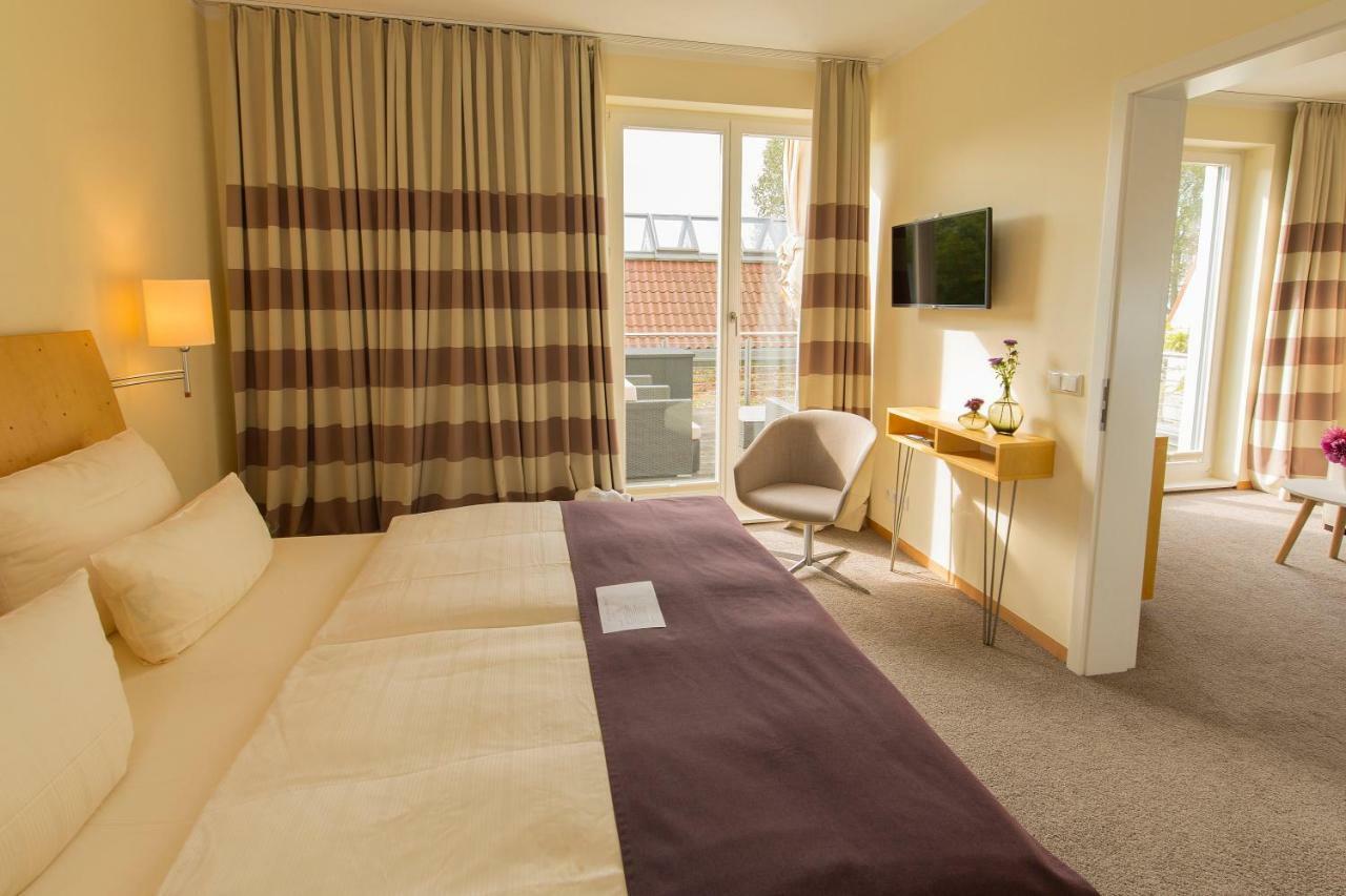 Hotel Kleines Meer Waren Kültér fotó