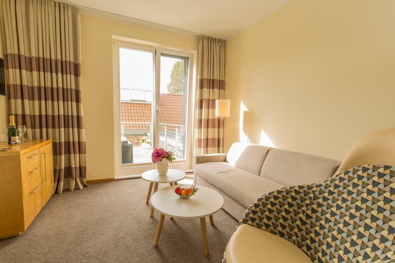 Hotel Kleines Meer Waren Kültér fotó